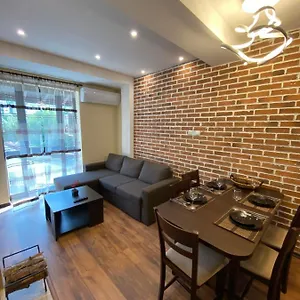 Cozy With Fantastic View Apartment